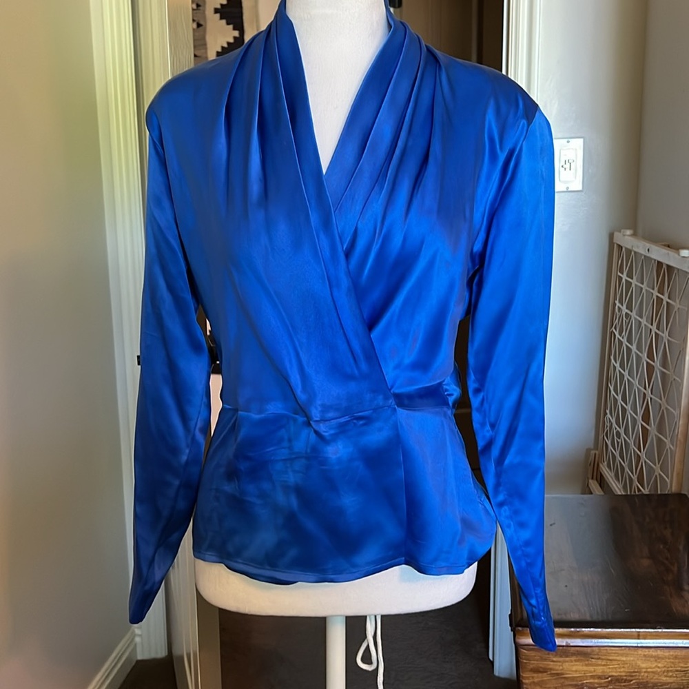 Ann Klein II 100% silk royal blue blouse, size 6